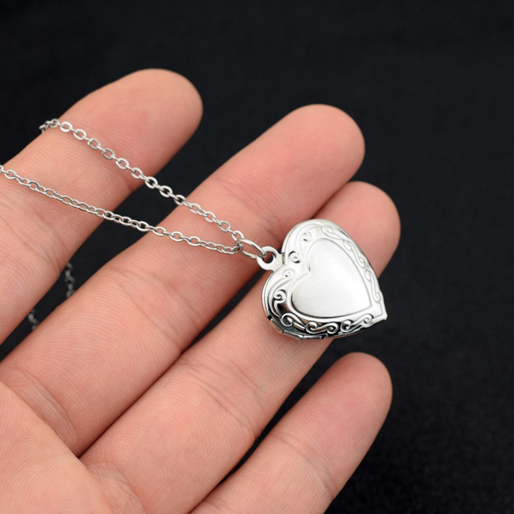 Heart Locket Necklace Photo - 1 Bingkai Foto Berbentuk Hati Liontin