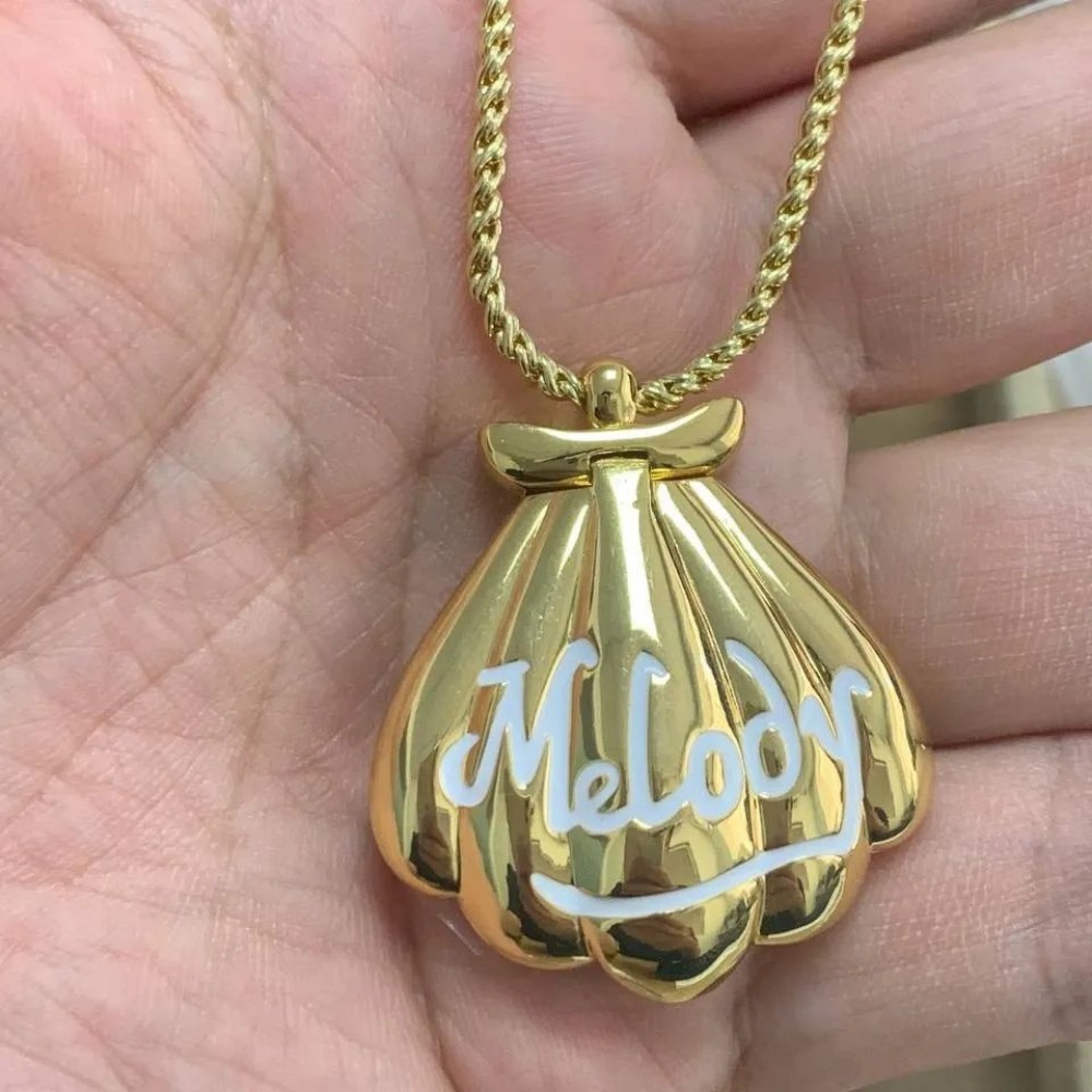 Heart Locket Necklace Photo - Mode Melody Desain Liontin Cangkang Putri