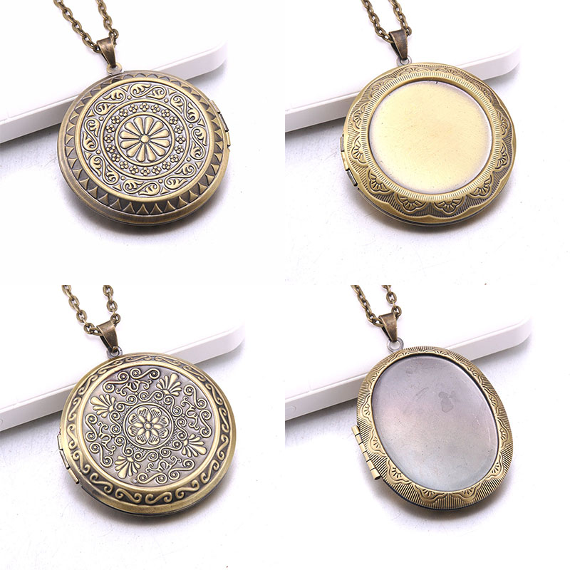 Heart Locket Necklace Photo - Kalung Liontin Oval Hati Bermotif Bunga