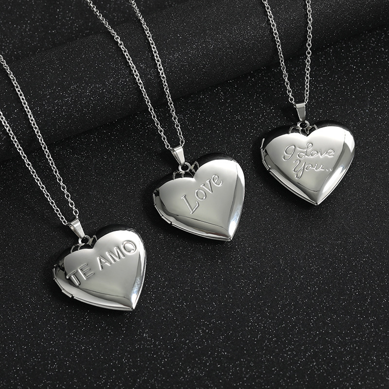 Kalung Liontin Hati dari Baja  - Heart Locket Necklace Photo ulasan dan harga