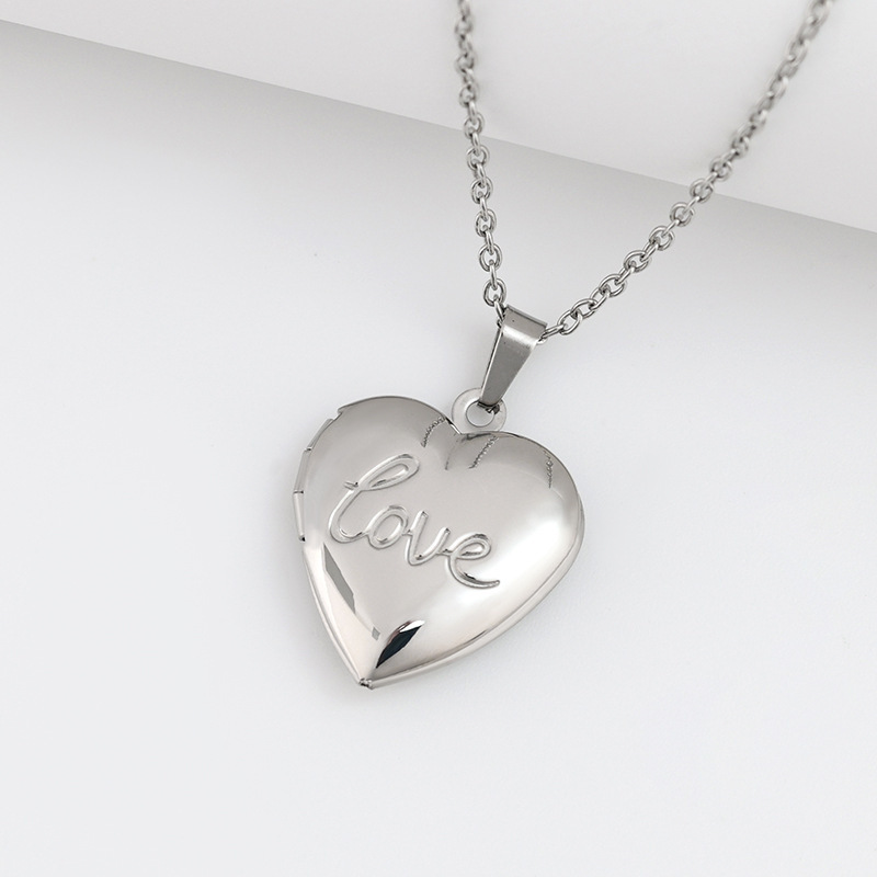 Kalung Liontin Hati dari Baja  - Heart Locket Necklace Photo ulasan dan harga