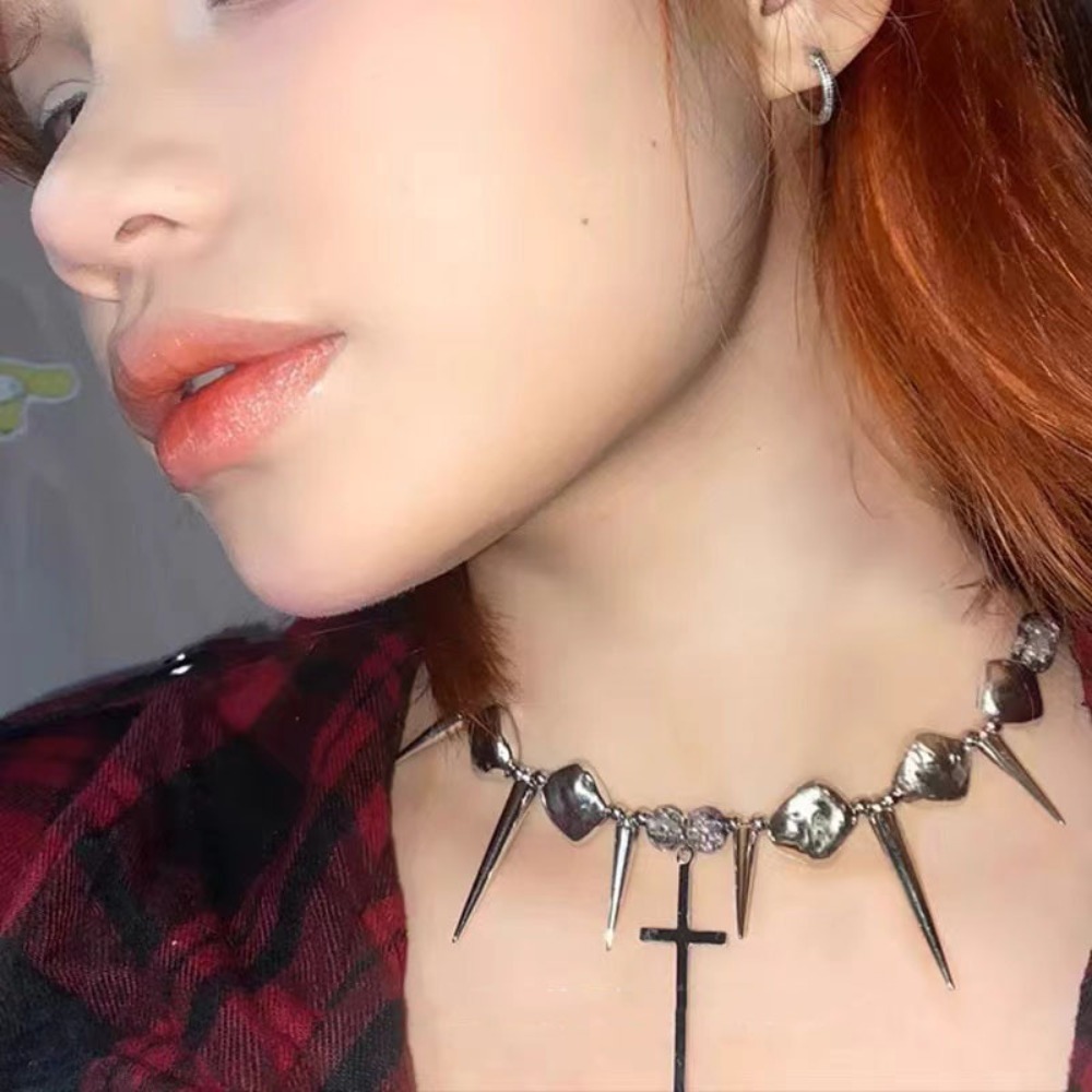 Kalung Rantai Berumbai Kristal - Goth Punk Spike Choker ulasan dan harga